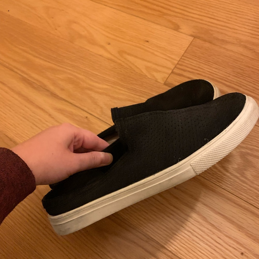 Sketchers Sneakers